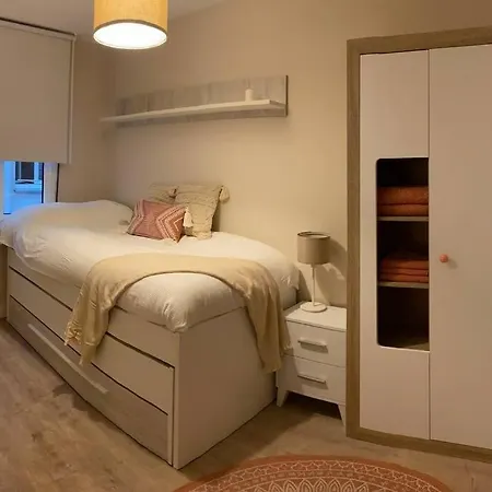 Apto A 5 Minutos De La Playa Del Arbeyal * 기욘